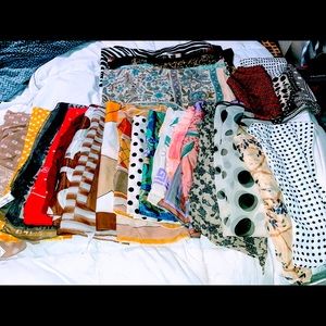 🧣Vintage Scarf/Wrap lot (31) Included 🧣